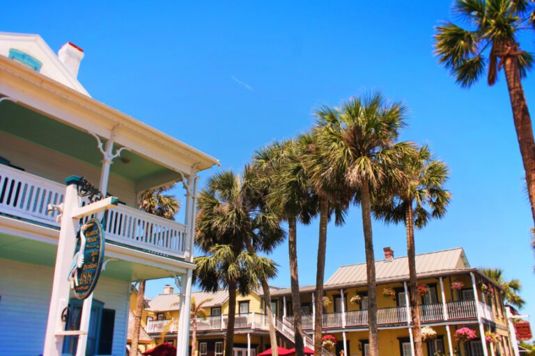 Colorful Waterfront hotels in Downtown St Augustine 1
